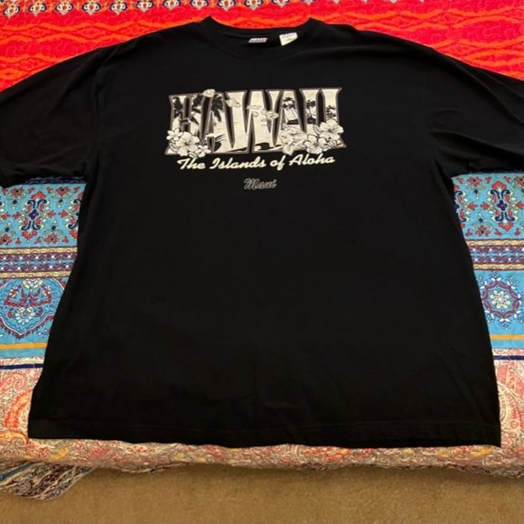 Men's XXL short sleeved T shirt. MAUI/Hawaii in Black - Picture 1 of 5